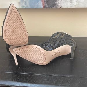 Show stopper ankle boots size 8.5 by Jessica Simpson